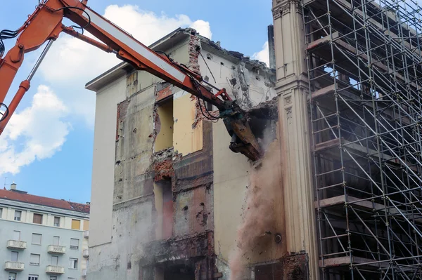 Demolición de edificios — Foto de Stock