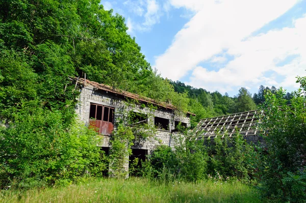 Abandoned building — Stock Photo, Image