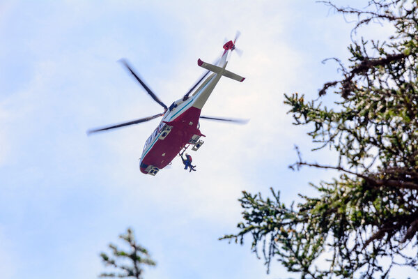 Heliambulance gets a injured