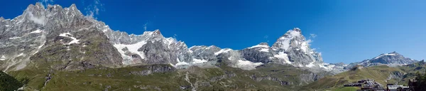 Matterhorn Valley — Stock Photo, Image