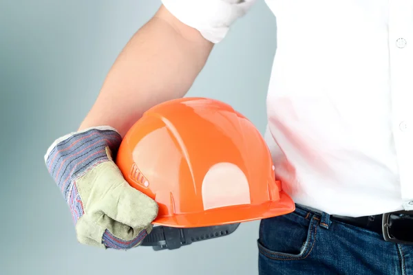 Trabajador en una obra de construcción —  Fotos de Stock