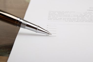 İş kişi bir sözleşme, iş sözleşmesi detaylarının imzalama