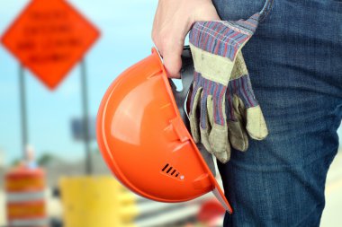 İnşaat alanında çalışan işçiler