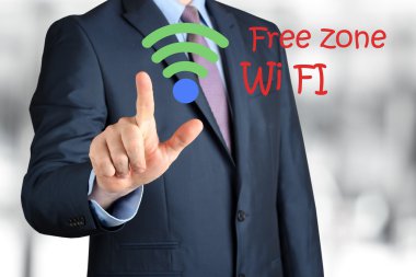 Bisinessman modern kıyafetli karides wi-fi dokunmadan