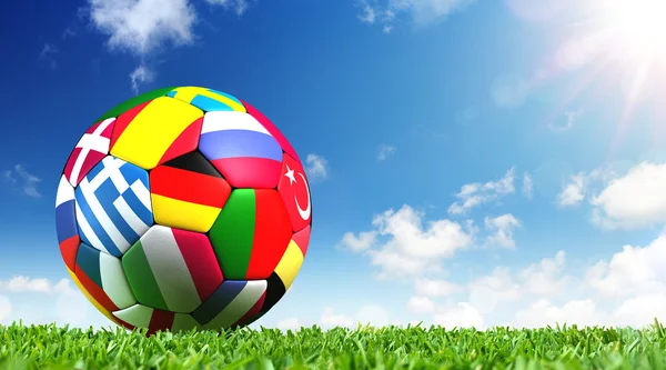 在体育场-欧洲足球锦标赛的草地上的球 — 图库照片