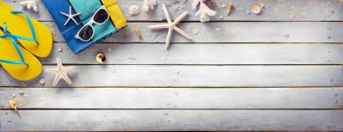 Antika ahşap tahta - Retro yaz tatili üzerinde plaj aksesuarları