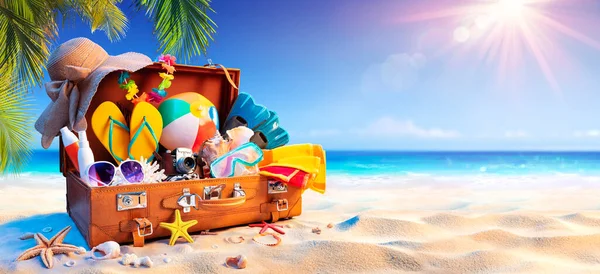 Suitcase Sand Tropical Beach Sunny Sea Palm Leaves — Stock Photo, Image