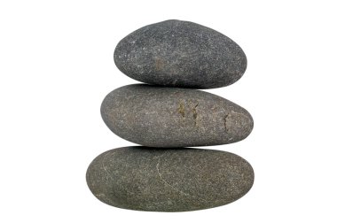 Taşlar gri, izole edilmiş, kolajlarda kullanmak için çeşitli kompozisyonlarda istiflenmiş, doğal gün ışığında bir stüdyoda çekilmiş, yatay olarak..