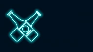 Parlayan neon hattı siyah arka planda izole edilmiş bira şişesi simgesini geçti. 4K Video hareketli grafik canlandırması