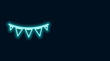 Siyah arkaplanda bayrak simgesi olan parlak neon çizgili karnaval çelengi. Doğum günü kutlaması için parti flamaları, festival dekorasyonu. 4K Video hareketli grafik canlandırması