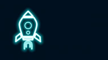 Siyah arka planda izole edilmiş ateş ikonu olan parlak neon çizgili roket gemisi. Uzay yolculuğu. 4K Video hareketli grafik canlandırması