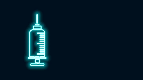 Jeringa de línea de neón brillante con icono de vacuna para mascotas aislado sobre fondo negro. Huella de pata de perro o gato. Animación gráfica de vídeo 4K — Vídeos de Stock