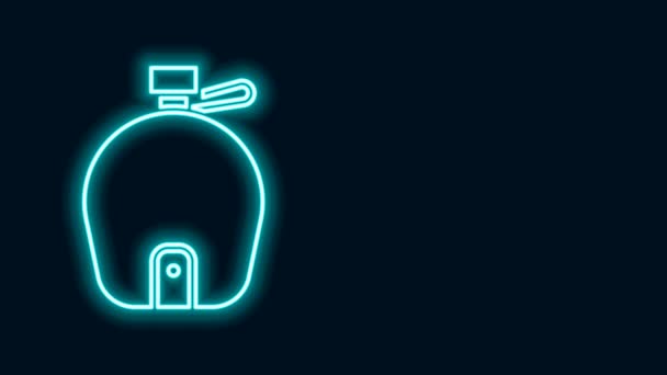 Glowing neon line Canteen water bottle icon isolated on black background. Ikon labu turis. Guci penggunaan air dalam kampanye. Animasi grafis gerak Video 4K — Stok Video