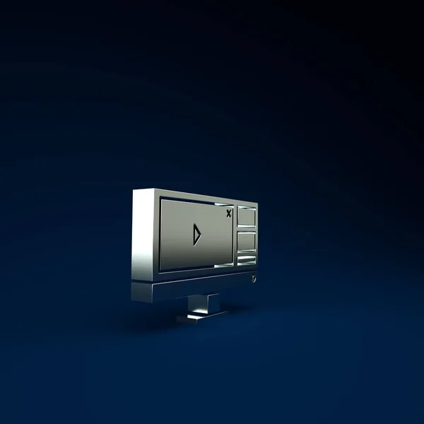 Srebrny rejestrator wideo lub oprogramowanie edytora na ikonie monitora komputera izolowane na niebieskim tle. Koncepcja minimalizmu. Ilustracja 3D 3D renderowania — Zdjęcie stockowe