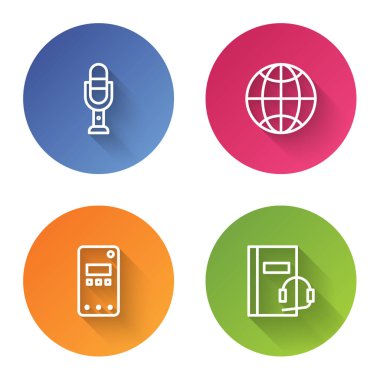 Mikrofon, Sosyal Ağ, Cep Telefonu ve Ses Kitabı 'nı ayarla. Renkli daire düğmesi. Vektör.