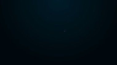 Parlayan neon hattı siyah arkaplanda giysileri kurutma simgesi izole edildi. Temiz gömlek. Çamaşırları çamaşır mandallarıyla iple yıka. Kıyafet bakımı ve düzenlilik. 4K Video hareketli grafik canlandırması