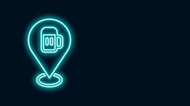 Parlayan neon hattı Alkol veya bira barı konumu simgesi siyah arkaplanda izole edildi. İçki, bar, kulüp ve barın sembolü. 4K Video hareketli grafik canlandırması