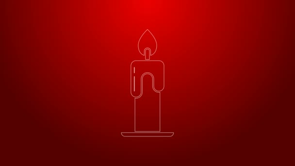 Línea verde Icono de vela ardiente aislado sobre fondo rojo. Válvula cilíndrica aromática con llama ardiente. Feliz fiesta de Halloween. Animación gráfica de vídeo 4K — Vídeo de stock