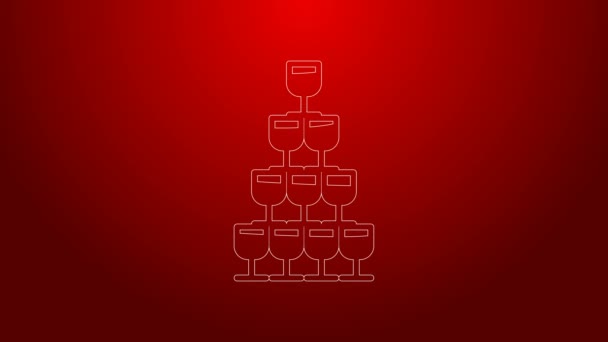 Línea verde Copas de vino apiladas en un icono de torre piramidal aislado sobre fondo rojo. Signo de copa de vino. Animación gráfica de vídeo 4K — Vídeo de stock