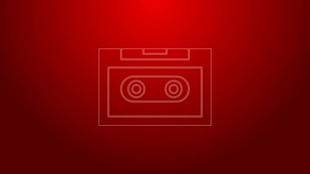 Linha verde Ícone de fita cassete de áudio retro isolado no fundo vermelho. Animação gráfica em movimento de vídeo 4K — Vídeo de Stock