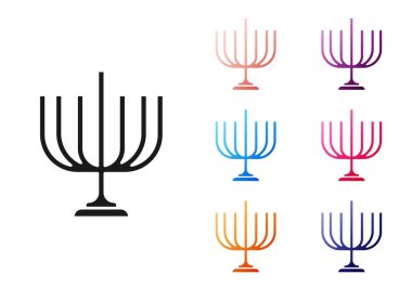 Beyaz arkaplanda siyah Hanuka menorası simgesi var. Geleneksel Hanuka sembolü. Tatil dini, Yahudi Işık Festivali. Simgeleri renklendirin. Vektör.