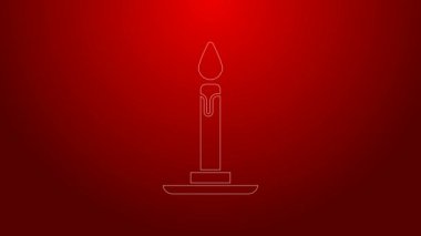 Yeşil çizgi, mum yakma simgesinde kırmızı arkaplanda izole edilmiş. Silindirik mum çubuğu ve yanan ateş. 4K Video hareketli grafik canlandırması