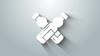 Beyaz haçlı su ikonu şişesi gri arka planda izole edilmiş. Soda su içme tabelası. 4K Video hareketli grafik canlandırması