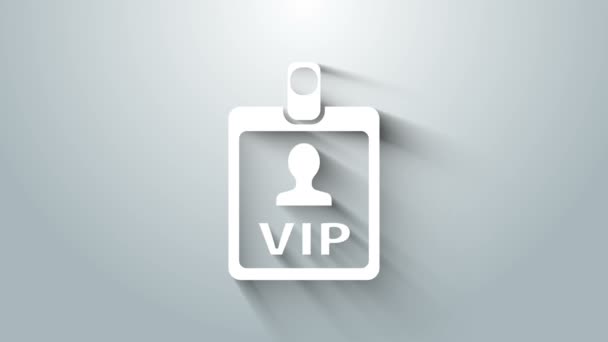 Beyaz VIP rozet simgesi gri arka planda izole edildi. 4K Video hareketli grafik canlandırması — Stok video