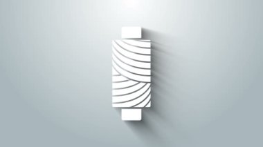 Beyaz dikiş ipliği gri arkaplanda izole edilmiş. İplik makarası. İplik kutusu. 4K Video hareketli grafik canlandırması