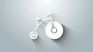 Gri arka planda izole edilmiş büyük bir tekerleği ve küçük bir ikonu olan beyaz Vintage bisiklet. Bisikletle toplu taşıma levhası. 4K Video hareketli grafik canlandırması