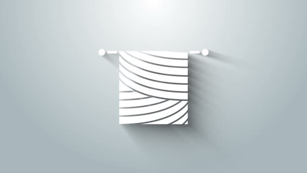 Біла іконка в'язання ізольована на сірому фоні. Вовняна емблема з в'язаною тканиною та голкою. Етикетка для ручної роботи, в'язання або кравець. 4K Відео рух графічна анімація — стокове відео