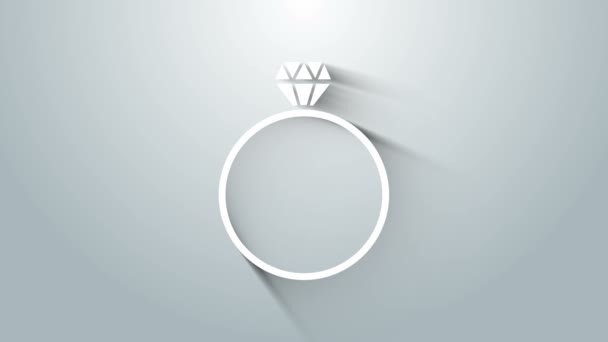 Fehér gyémánt eljegyzési gyűrű ikon elszigetelt szürke háttérrel. 4K Videó mozgás grafikus animáció — Stock videók