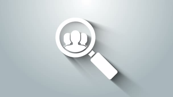 白色放大镜,用来搜索一个在灰色背景上被隔离的人的图标.征聘或甄选概念。寻找员工和工作。4K视频运动图形动画 — 图库视频影像
