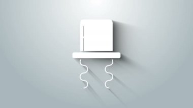 Beyaz Ortodoks Yahudi şapkası ve kenarları gri arka planda izole edilmiş. Geleneksel giyinmiş Yahudi erkekler. Yahudilik sembolleri. 4K Video hareketli grafik canlandırması