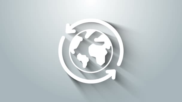 Planète blanche Terre et une icône de recyclage isolée sur fond gris. Concept environnemental. Animation graphique de mouvement vidéo 4K — Video