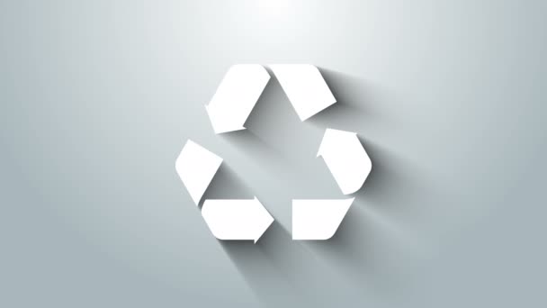 Biała ikona symbolu recyklingu izolowana na szarym tle. Okrągła ikona strzałek. Środowisko nadające się do recyklingu staje się zielone. 4K Animacja graficzna ruchu wideo — Wideo stockowe