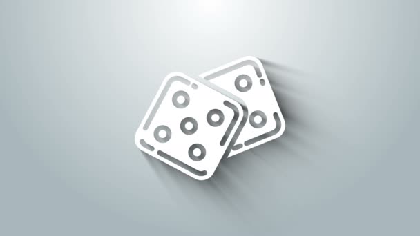 White Game dobbelstenen pictogram geïsoleerd op grijze achtergrond. Casino gokken. 4K Video motion grafische animatie — Stockvideo
