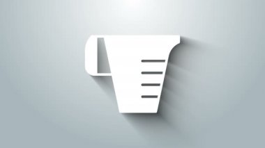 Gri arkaplanda izole edilmiş kuru ve sıvı yiyecek ikonunu ölçmek için beyaz ölçü kabı. Plastik şişenin sapı var. 4K Video hareketli grafik canlandırması
