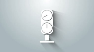 Beyaz Ölçek simgesi gri arkaplanda izole edildi. Memnuniyet, sıcaklık, manometre, risk, değerlendirme, performans, hız taktik ölçer. 4K Video hareketli grafik canlandırması