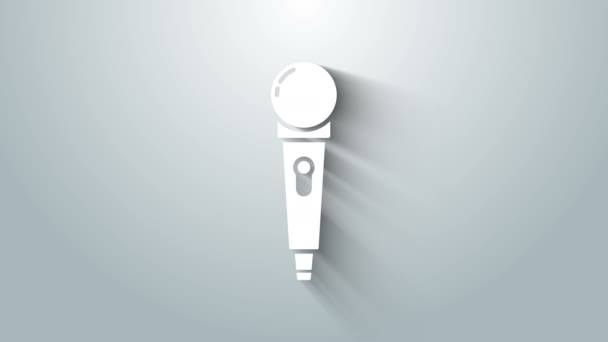 Weißes Mikrofonsymbol isoliert auf grauem Hintergrund. Mikrofon im Radio. Lautsprecherzeichen. 4K Video Motion Grafik Animation — Stockvideo