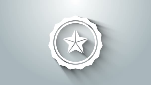 Vit polisbricka ikon isolerad på grå bakgrund. Sheriffbricka. 4K Video motion grafisk animation — Stockvideo