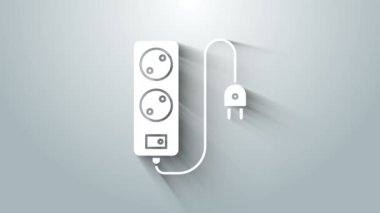 Gri arkaplanda beyaz elektrik uzatma kablosu simgesi izole edildi. Priz prizi. 4K Video hareketli grafik canlandırması