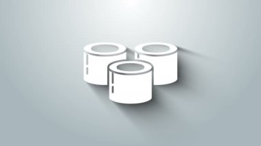 Gri arkaplanda beyaz suşi simgesi izole edildi. Geleneksel Japon yemekleri. 4K Video hareketli grafik canlandırması