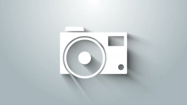 Gri arkaplanda beyaz fotoğraf makinesi simgesi izole edildi. Fotoğraf makinesi simgesi. 4K Video hareketli grafik canlandırması