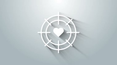 Dartların ortasında beyaz kalp hedef belirleme simgesi gri arkaplanda izole edildi. Sevgililer Günü. 4K Video hareketli grafik canlandırması