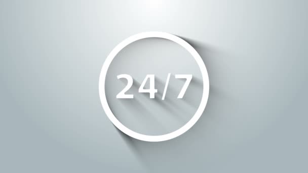 Значок "Белые часы 24 часа" выделен на сером фоне. Целый день циклическая икона. 24 часа сервисный символ. Видеографическая анимация 4K — стоковое видео