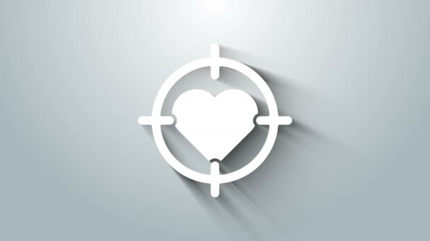 White Heart in the center of darts target aim icon isolated on grey background. Valentines day. 4K Video motion graphic animation — Stock Video