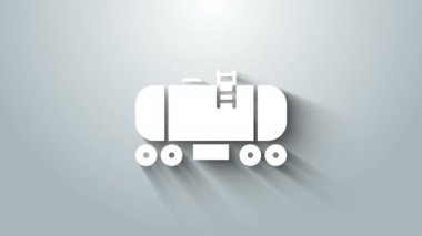 Beyaz Petrol Sarnıç simgesi gri arkaplanda izole edildi. Tren vagonundaki petrol tankı. Demiryolu nakliyesi. Petrol endüstrisi. 4K Video hareketli grafik canlandırması