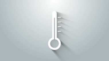 Beyaz Meteoroloji termometresi gri arkaplanda izole edilmiş ikonu ölçüyor. Termometre termometresi sıcak ya da soğuk hava gösteriyor. 4K Video hareketli grafik canlandırması