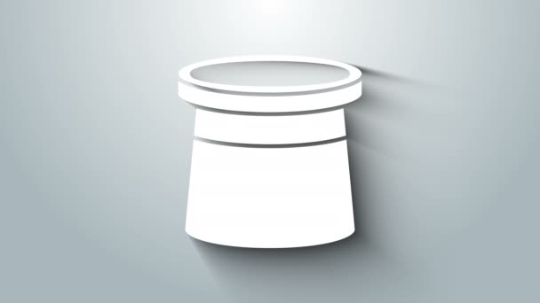 Λευκή εικόνα καπέλο Μάγου απομονωμένη σε γκρι φόντο. Μαγικό κόλπο. Μυστηριώδης ψυχαγωγική ιδέα. 4K Γραφική κίνηση κίνησης βίντεο — Αρχείο Βίντεο
